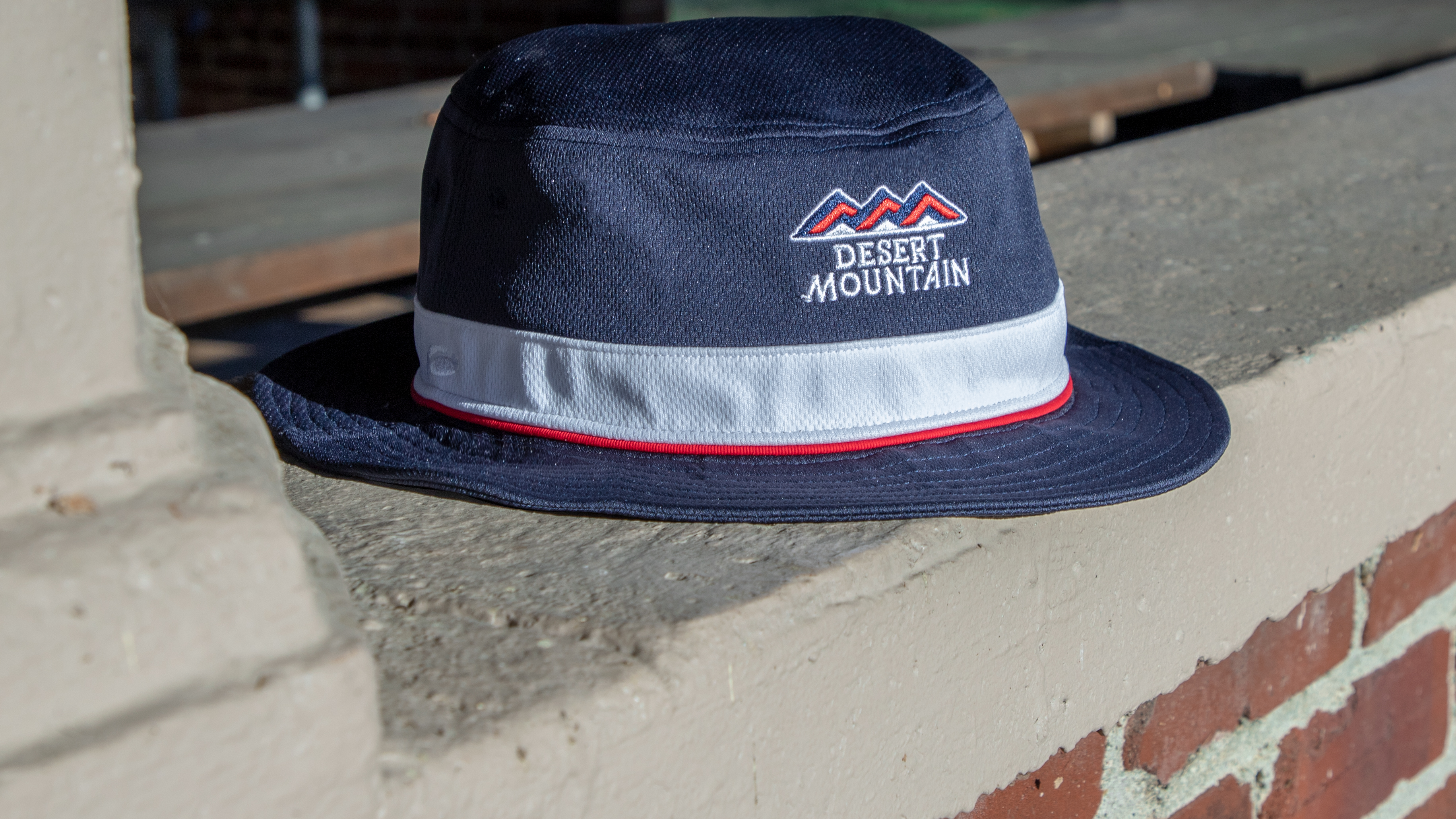 small brim bucket hat